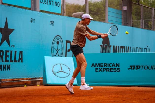 Mutua Madrid Open 2024: Casper Ruud Vs Jannik Sinner in Spain - 26 Apr 2024 Jannik Sinner of Italy practice against Casper Ruud of Norway on Day Five of the Mutua Madrid Open 2024 tournament at La Caja Magica. Usera Spain Copyright: xMiguelxReisx xSOPAxImagesx Mutua Madrid Open MR -3334