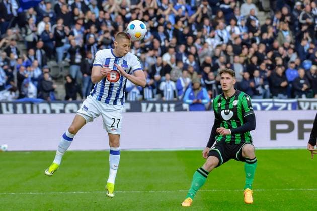 Soccer 2 Bundesliga, Hertha BSC Hannover 96 26 04 2024,xdanx,Soccer 2 Bundesliga, Hertha BSC Hannover 96, v l Palko Dardai Hertha BSC 27 ,Phil Neumann Hannover 96 5 ,Zweikampf, Duell, Kampf, tackle DFL DFB REGULATIONS PROHIBIT ANY USE OF PHOTOGRAPHS as IMAGE SEQUENCES and or QUASI VIDEO Foto Daniel Lakomski Berlin Olympiastadion Berlin Berlin Germany EN Copyright: xDanielxLakomskix