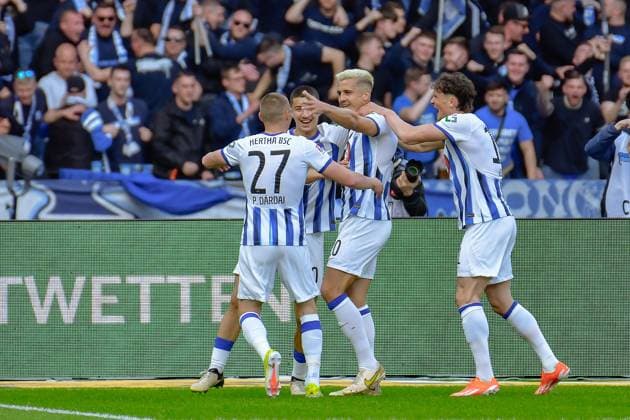 Soccer 2 Bundesliga, Hertha BSC Hannover 96 26 04 2024,xdanx,Soccer 2 Bundesliga, Hertha BSC Hannover 96, v l Palko Dardai Hertha BSC 27 ,Marc Oliver Kempf Hertha BSC 20 cheering after the 1 0 ,Fabian Reese Hertha BSC 11 , DFL DFB REGULATIONS PROHIBIT ANY USE OF PHOTOGRAPHS as IMAGE SEQUENCES and or QUASI VIDEO Foto Daniel Lakomski Berlin Olympiastadion Berlin Berlin Germany DE Copyright: xDanielxLakomskix