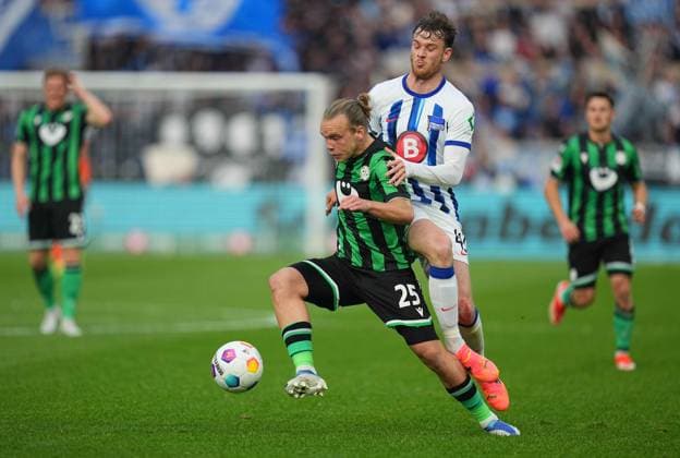 Lars Gindorf Hannover 96 controls the ball, 2 Bundesliga, Hertha BSC vs Hannover 96, Olympic Stadium on April 26, 2024 in Berlin, Germany Photo by Ulrik Pedersen DeFodi Images Lars Gindorf Hannover 96 controls the ball, 2 Bundesliga, Hertha BSC vs Hannover 96, Olympic Stadium on April 26, 2024 in Berlin, Germany Photo by Ulrik Pedersen DeFodi Images DFB DFL REGULATIONS PROHIBIT ANY USE OF PHOTOGRAPHS AS IMAGE SEQUENCES AND OR QUASI VIDEO Defodi 659 190410 01000533 Defodi-659 DFB DFL REGULATIONS PROHIBIT ANY USE OF PHOTOGRAPHS AS IMAGE SEQUENCES AND OR QUASI-VIDEO.