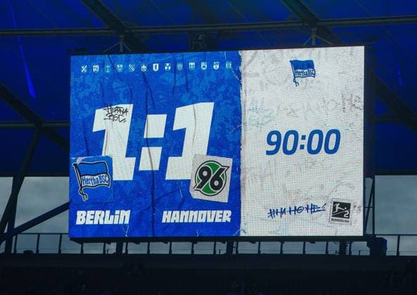 Soccer, Men, Season 2023 2024, 2 Bundesliga 31 Matchday , Hertha BSC Hannover 96, Scoreboard with 1 1 Final Score, 26 04 2024, Copyright: xSebastianxRäppold MatthiasxKochx