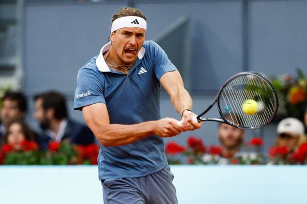 April 26, 2024, Madrid, Madrid, SPAIN: Alexander Zverev of Germany in action against Borna Coric of Croatia during the Mutua Madrid Open 2024, ATP, Tennis Herren Masters 1000 and WTA, Tennis Damen 1000, tournament celebrated at Caja Magica on April 26, 2024 in Madrid, Spain. Madrid SPAIN - ZUMAa181 20240426_zaa_a181_080 Copyright: xIrinaxR.xHipolitox