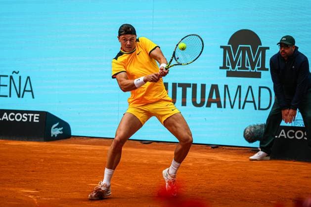 Holger Rune of Denmark Vs Mariano Navone at Mutua Madrid Open in Madrid, Spain - 26 Apr 2024 Holger Rune of Denmark plays against Mariano Navone of Argentina on Day Five of the Mutua Madrid Open 2024 tournament at La Caja Magica. Holger Rune won against Mariano Navone 5-7, 7-6, 6-4 Madrid Spain Copyright: xMiguelxReisx xSOPAxImagesx Mutua Madrid Open MR -3201