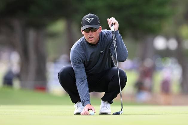 LIV GOLF ADELAIDE, Andy Ogletree of the HyFlyers lines up a putt on day 2 of LIV Golf Adelaide at the Grange Golf Club in Adelaide, Saturday, April 27, 2024. ( NO ARCHIVING, EDITORIAL USE ONLY, NO USE IN BOOKS WITHOUT CONSENT ADELAIDE SOUTH AUSTRALIA AUSTRALIA  Copyright: xMICHAELxERREYx 20240427143052356263