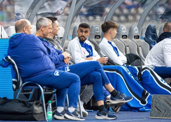 Fussball, Herren, Saison 2023 2024, 2. Bundesliga (31. Spieltag), Hertha BSC - Hannover 96, Aymen Barkok (Hertha BSC) auf der Bank, 26.04. 2024, *** Soccer, Men, Season 2023 2024, 2 Bundesliga 31 Matchday , Hertha BSC Hannover 96, Aymen Barkok Hertha BSC on the bench, 26 04 2024, Copyright: xSebastianxRäppold MatthiasxKochx