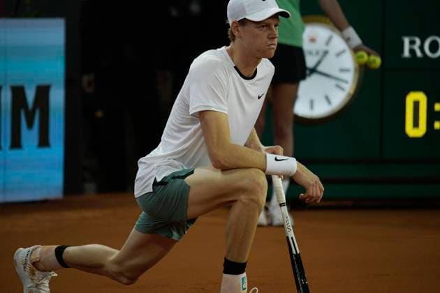 Mutua Madrid Open - Day Five Jannik Sinner of Italy is in action during the 2024 ATP, Tennis Herren Tour Madrid Open tennis tournament at Caja Magica in Madrid, Spain, on April 27, 2024. Madrid Spain  Copyright: xJuanxCarlosxLucasx originalFilename:lucas-notitle240427_npLrm.jpg