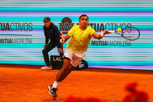 Mutua Madrid Open 2024: Thiago Monteiro Vs Stefanos Tsitsipas in Spain - 27 Apr 2024 Thiago Monteiro of Brazil plays against Stefanos Tsisipas ( not pictured ) of Greece on Day Six of the Mutua Madrid Open 2024 tournament at La Caja Magica. Final score; Thiago Monteiro 2:0 Stefanos Tsitsipas. Usera Spain Copyright: xMiguelxReisx xSOPAxImagesx Mutua Madrid Open MR -4743