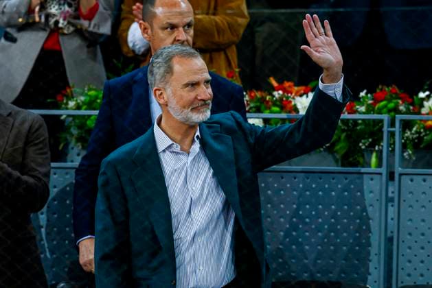 April 27, 2024, Madrid, Madrid, SPAIN: King Felipe VI of Spain is seen during the match between Rafael Nadal of Spain and Alex de Minaur of Australia during the Mutua Madrid Open 2024, ATP, Tennis Herren Masters 1000 and WTA, Tennis Damen 1000, tournament celebrated at Caja Magica on April 27, 2024 in Madrid, Spain. Madrid SPAIN - ZUMAa181 20240427_zaa_a181_023 Copyright: xIrinaxR.xHipolitox