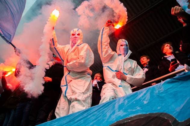 Bilder des Jahres 2024, Sport 04 April Sport Themen der Woche KW17 Sport Bilder des Tages 240427 Gefles supportar med pyroteknik under fotbollsmatchen i Superettan mellan Gefle och Sandviken den 27 april 2024 i Gävle. *** 240427 Gefle supporters with pyrotechnics during the Superettan football match between Gefle and Sandviken on April 27, 2024 in Gävle  Copyright: JENSxCARLSSON BB240427JC070