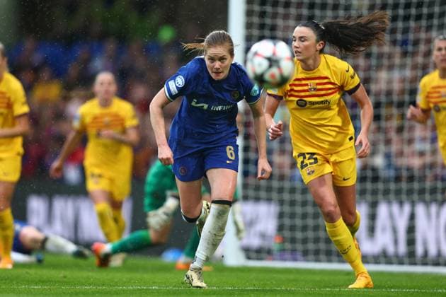 Chelsea gegen Barcelona Frauen 27. April 2024, London UEFA Women™s Champions League, Halbfinale, Rückspiel Chelsea gegen Barcelona Frauen Sjoeke Nusken von Chelsea Foto Charlotte Wilson Abseits London UK  Copyright: xCharlottexWilsonx xOffsidexOffside