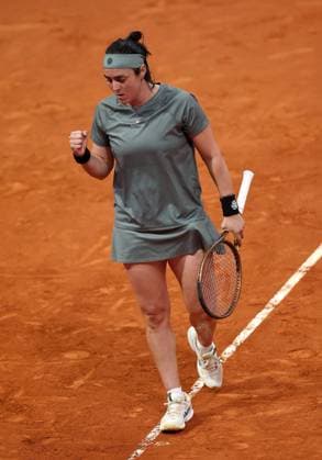 Ons Jabeur of Tunisia celebrates Mutua Madrid Open, Day 6, Tennis, La Caja Magica, Madrid, Spain - 27 Apr 2024  Copyright: xEllaxLing Shutterstockx 14447601bn