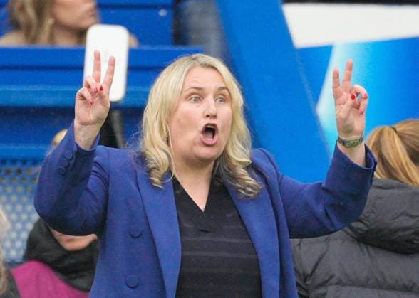 Chelsea manager Emma Hayes reacts Chelsea Women v Barcelona Women, UEFA Women s CHampions League, Semi-final, Second Leg, Football, Stamford Bridge, London, UK - 27 Apr 2024  Copyright: xDavexShopland Shutterstockx 14451602g