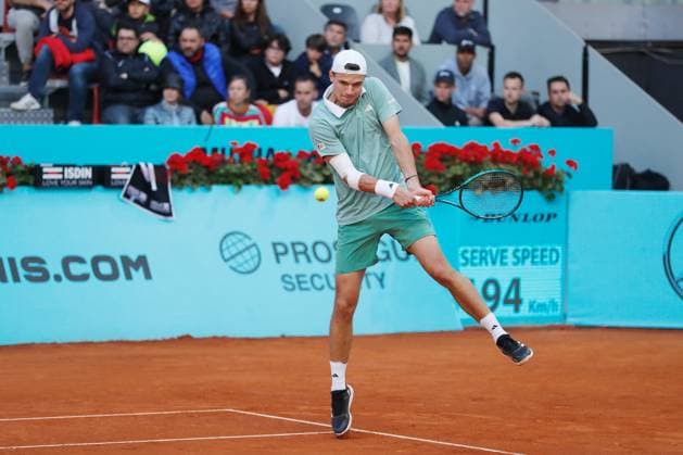 Jakub Mensik (CZE), APRIL 27, 2024 - Tennis : Jakub Mensik during singles round of 64 match against Grigor Dimitrov on the ATP, Tennis Herren tour Masters 1000 Mutua Madrid Open tennis tournament at the Caja Magica in Madrid, Spain. Noxthirdxpartyxsales  (251464491)