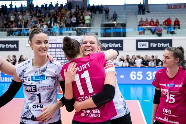 2 Bundesliga Women Pro Schwarz Weiss Erfurt vs Stralsunder Wildcats 27 04 2024 Mia Anna Stauß 11 Schwarz Weiss Erfurt and Pia Mohr 10 Schwarz Weiss Erfurt 2 Bundesliga Women Pro Schwarz Weiss Erfurt vs Stralsunder Wildcats Riethsporthalle Erfurt 27 04 2024 Copyright: xBEAUTIFULxSPORTS Duehringx