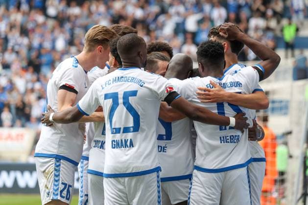 28 04 2024, xgox, Fußball 2 Bundesliga, 1 FC Magdeburg VfL Osnabrueck emspor, v l jubilation after the 1 0 by Bryan Teixeira Magdeburg, 8 DFL DFB REGULATIONS PROHIBIT ANY USE OF PHOTOGRAPHS as IMAGE SEQUENCES and or QUASI VIDEO Magdeburg