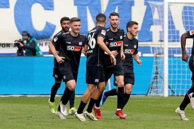 28 04 2024, xgox, Soccer 2 Bundesliga, 1 FC Magdeburg VfL Osnabrueck emspor, v l jubilation after the 1 1 by Dave Gnaase Osnabrueck, 26 DFL DFB REGULATIONS PROHIBIT ANY USE OF PHOTOGRAPHS as IMAGE SEQUENCES and or QUASI VIDEO Magdeburg