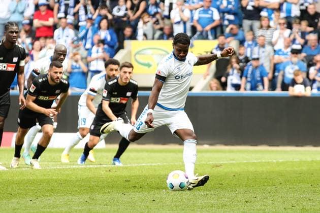 Scorer Bryan Teixeira 1 FC Magdeburg,8 scores from the penalty spot to make it 1 0 2 Soccer Bundesliga Season 2023 2024 1 FC Magdeburg vs VfL Osnabrück at the MDCC Arena in Magdeburg Action,Soccer,Man,Men,Germany,28 04 2024