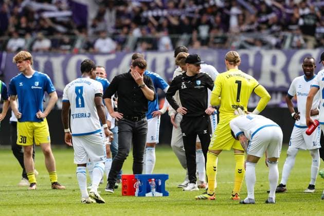 Coach Christian Titz 1 FC Magdeburg 2 Soccer Bundesliga Season 2023 2024 1 FC Magdeburg vs VfL Osnabrück at the MDCC Arena in Magdeburg Soccer,Man,Men,Germany,28 04 2024