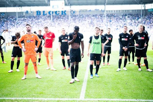 28 04 2024 Soccer, 2023 2024, 2 Bundesliga, 31 Matchday, 1 FC Magdeburg VfL Osnabrück Team Osnabrück , M Philipp Kühn Osnabrück , Maxwell Gyamfi Osnabrück DFL REGULATIONS PROHIBIT ANY USE OF PHOTOGRAPHS AS IMAGE SEQUENCES AND OR QUASI VIDEO