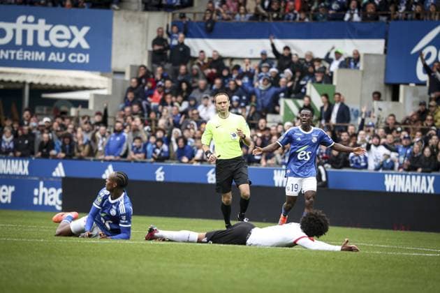 ET COSTA SANTOS DANTE 4 ET EMANUEL EMEGHA 10 (RCS) FOOTBALL : Ligue 1 RC Strasbourg vs Niza - 28 04 2024 (Strasbourg - France) ElyxandroCegarra Panoramic 