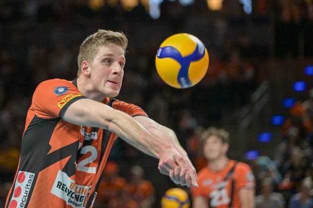 Berlin, Germany 28 April 2024 1 VBL 2023 2024 Final Sp 5 Berlin Recycling Volleys vs VfB Friedrichshafen In the picture Saso Stalekar BR Volleys at the warmup Copyright: xFotostandx xReuhlx