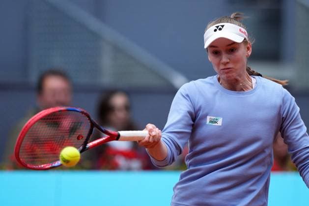 April 28, 2024, Madrid, Madrid, SPAIN: Elena Rybakina of Kazakhstan in action against Mayar Sherif of Egypt during the Mutua Madrid Open 2024, ATP, Tennis Herren Masters 1000 and WTA, Tennis Damen 1000, tournament celebrated at Caja Magica on April 28, 2024 in Madrid, Spain. Madrid SPAIN - ZUMAa181 20240428_zaa_a181_009 Copyright: xOscarxJ.xBarrosox