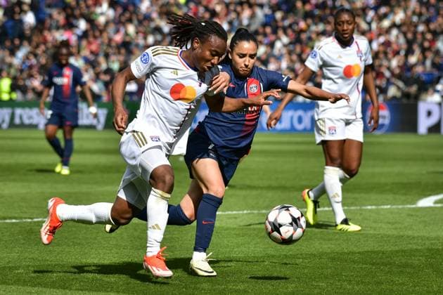 PSG vs Olympique Lyonnais Women Champions League FA Olympique Lyonnais? midfielder Melchile Dumornay runs with the ball during the Women s UEFA Champions League football match between Paris Saint-Germain and Olympique Lyonnais at the Parc des Princes stadium in Paris, on April 28, 2024. Photo by Firas Abdullah ABACAPRESS.COM  Copyright: xAbdullahxFiras ABACAx
