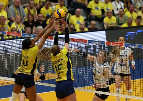 Stuttgart , Volleyball Bundesliga Womens PlayOff Final Game 5, SSC Palmberg Schwerin vs Allianz MTV Stuttgart , L R Jazmine White SSC Palmberg Schwerin , Indy Baijens SSC Palmberg Schwerin , Monique Strubbe Allianz MTV Stuttgart
