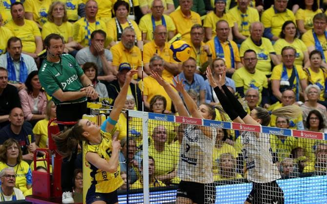 Stuttgart , Volleyball Bundesliga Womens PlayOff Final Game 5, SSC Palmberg Schwerin vs Allianz MTV Stuttgart , L R Nova Marring SSC Palmberg Schwerin , Eline Timmerman Allianz MTV Stuttgart , Britt Bongaerts Allianz MTV Stuttgart