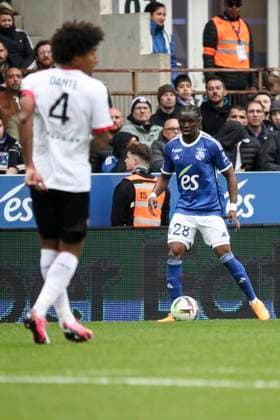 MARVIN SENAYA 28 (RCS) FOOTBALL : Ligue 1 RC Strasbourg vs Niza - 28 04 2024 (Strasbourg - France) ElyxandroCegarra Panoramic 