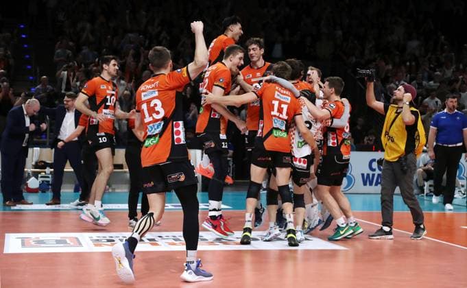 German champions BR Volleys celebrate after winning the title Sport Volleyball Playoff Final 5 Match Bundesliga Men Season 2023 2024 28 04 2024 BR Volleys Berlin BRV vs VfB Friedrichshafen