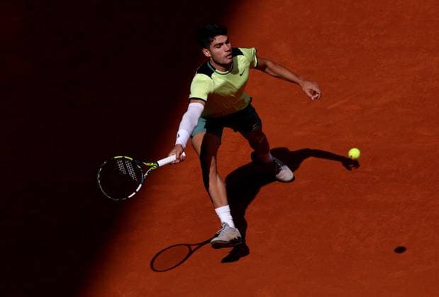Carlos Alcaraz of Spain in action Mutua Madrid Open, Day 7, Tennis, La Caja Magica, Madrid, Spain - 28 Apr 2024  Copyright: xEllaxLing Shutterstockx 14447603ch