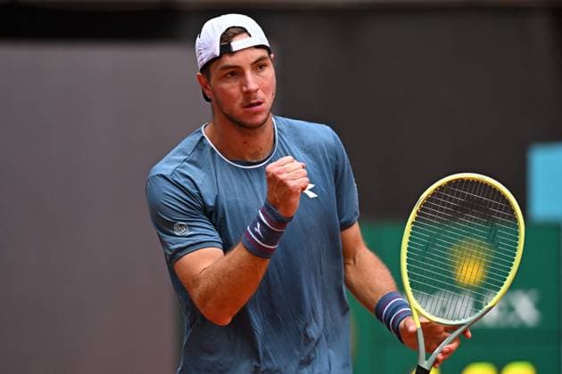 Mutua Madrid Open Jan-Lennard Struff (GER) during his second round match at the Mutua Madrid Open in Madrid, Spain, on April, 28, 2024. Photo by Corinne Dubreuil ABACAPRESS.COM Madrid Spain  Copyright: xDubreuilxCorinne ABACAx