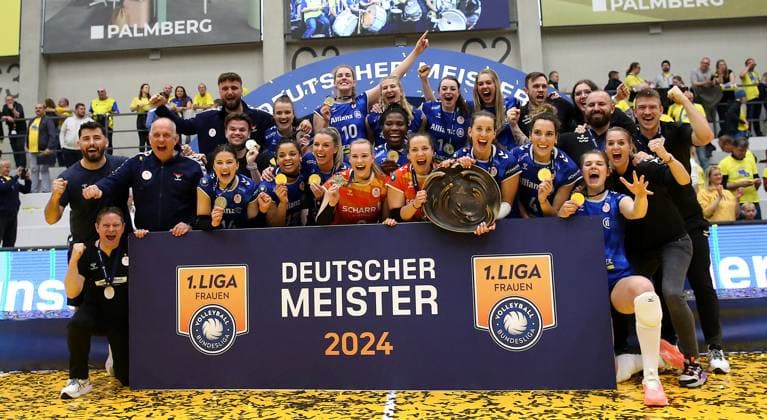 Stuttgart , Volleyball Bundesliga Womens PlayOff Final Game 5, SSC Palmberg Schwerin vs Allianz MTV Stuttgart , Allianz MTV Stuttgart celebrates winning the German Volleyball Championship