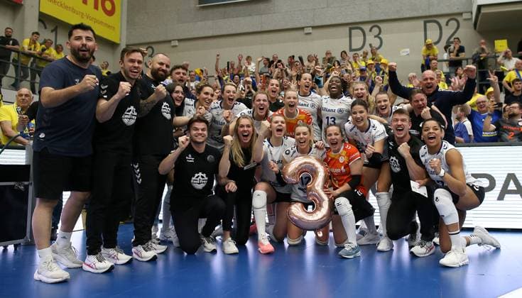 Stuttgart , Volleyball Bundesliga Womens PlayOff Final Game 5, SSC Palmberg Schwerin vs Allianz MTV Stuttgart , Allianz MTV Stuttgart celebrates winning the German Volleyball Championship