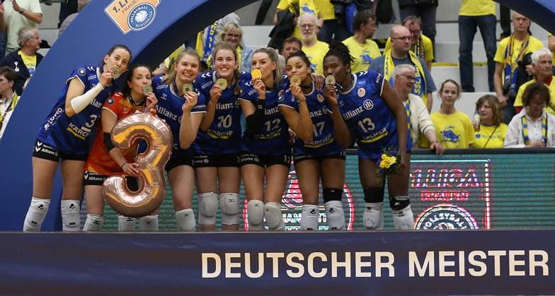 Stuttgart , Volleyball Bundesliga Womens PlayOff Final Game 5, SSC Palmberg Schwerin vs Allianz MTV Stuttgart , Allianz MTV Stuttgart celebrates winning the German Volleyball Championship