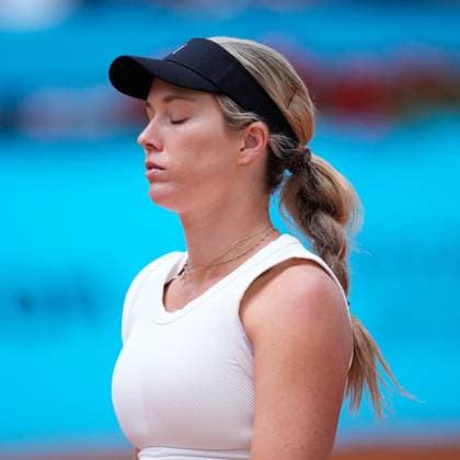 April 28, 2024, Madrid, Madrid, SPAIN: Danielle Collins of Unites States in action against Jaqueline Cristian of Romania during the Mutua Madrid Open 2024, ATP, Tennis Herren Masters 1000 and WTA, Tennis Damen 1000, tournament celebrated at Caja Magica on April 28, 2024 in Madrid, Spain. Madrid SPAIN - ZUMAa181 20240428_zaa_a181_127 Copyright: xOscarxJ.xBarrosox