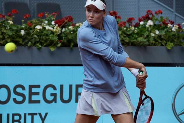 Mutua Madrid Open - Day Six Elena Rybakina of Kazakhstan is in action during the 2024 ATP, Tennis Herren Tour Madrid Open tennis tournament at Caja Magica in Madrid, Spain, on April 28, 2024. Madrid Spain  Copyright: xJuanxCarlosxLucasx originalFilename:lucas-notitle240428_npXCX.jpg
