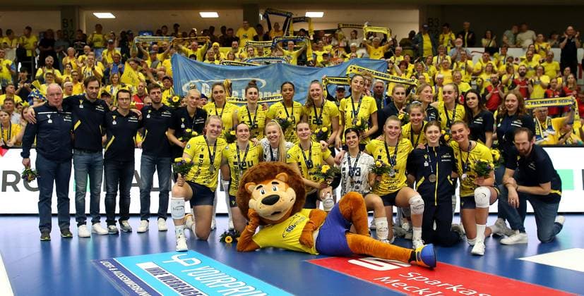 Stuttgart , Volleyball Bundesliga Womens PlayOff Final Game 5, SSC Palmberg Schwerin vs Allianz MTV Stuttgart , Vice Champion SSC Palmberg Schwerin