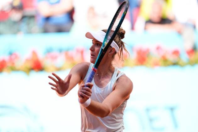 April 29, 2024, Madrid, Madrid, SPAIN: Beatriz Haddad Maia of Brazil in action against Maria Sakkari of Greece during the Mutua Madrid Open 2024, ATP, Tennis Herren Masters 1000 and WTA, Tennis Damen 1000, tournament celebrated at Caja Magica on April 29, 2024 in Madrid, Spain. Madrid SPAIN - ZUMAa181 20240429_zaa_a181_006 Copyright: xOscarxJ.xBarrosox
