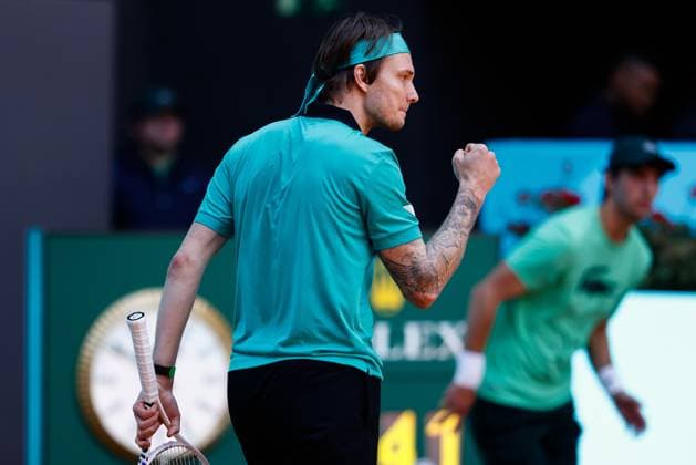 April 29, 2024, Madrid, Madrid, SPAIN: Alexander Bublik of Kazakhstan celebrates a point against Ben Shelton of USA during the Mutua Madrid Open 2024, ATP, Tennis Herren Masters 1000 and WTA, Tennis Damen 1000, tournament celebrated at Caja Magica on April 29, 2024 in Madrid, Spain. Madrid SPAIN - ZUMAa181 20240429_zaa_a181_086 Copyright: xIrinaxR.xHipolitox