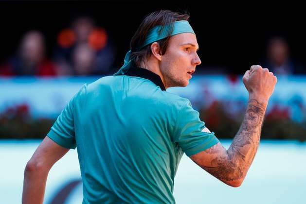 April 29, 2024, Madrid, Madrid, SPAIN: Alexander Bublik of Kazakhstan celebrates a point against Ben Shelton of USA during the Mutua Madrid Open 2024, ATP, Tennis Herren Masters 1000 and WTA, Tennis Damen 1000, tournament celebrated at Caja Magica on April 29, 2024 in Madrid, Spain. Madrid SPAIN - ZUMAa181 20240429_zaa_a181_088 Copyright: xIrinaxR.xHipolitox