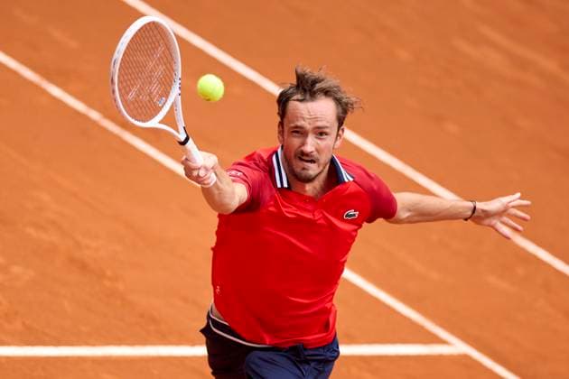 Mutua Madrid Open - Day Eight Daniil Medvedev returns a shot against Sebastian Korda of United States during day eight of the Mutua Madrid Open 2024 at Caja Magica on April 29, 2024, in Madrid, Spain. Madrid Caja Magica Madrid Spain RL_MMO24_00781 Copyright: xRicardoxLarreinax