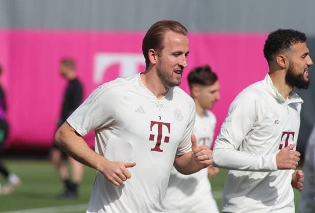 Munich, Germany 29 April 2024 Football, Men, 2023 2024 season, FC Bayern Munich, Säbener Strasse, training ground, final training, Champions League Harry Kane FC Bayern Munich head, upper body while running