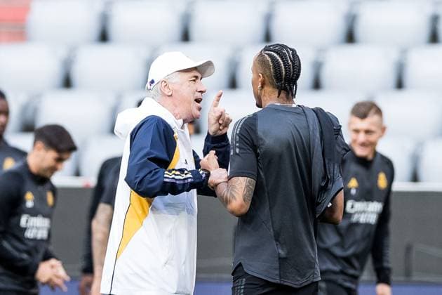 UEFA Champions League FC Bayern Munich Real Madrid final training Real Madrid 29 04 2024 Carlo Ancelotti coach Real Madrid albert with Eder Militao Real Madrid, 3 UEFA Champions League FC Bayern Munich Real Madrid final training Real Madrid, Munich, Allianz Arena Copyright: xBEAUTIFULxSPORTS Wunderlx