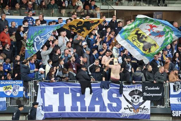 Supporters de Dunkerque lors du match USL Dunkerque vs AJ Auxerre, Ligue 2, stade Marcel Tribut, le 29 avril 2024 FOOTBALL : Dunkerque vs Auxerre - Ligue 2 29 04 2024 LaurentSanson Panoramic 