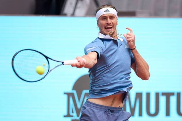 Sport Bilder des Tages Mutua Madrid Open - Day Nine Alexander Zverev of Germany returns a shot against Francisco Cerundolo of Argentina during day nine of the Mutua Madrid Open 2024 at Caja Magica on April 30, 2024, in Madrid, Spain. Madrid Caja Magica Madrid Spain RL_MMO24_01107 Copyright: xRicardoxLarreinax