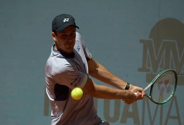 Mutua Madrid Open 2024 Hubert Hurkacz of Poland is in action during the 2024 ATP, Tennis Herren Tour Madrid Open tennis tournament at Caja Magica in Madrid, Spain, on April 30, 2024. Madrid Spain  Copyright: xJuanxCarlosxLucasx originalFilename:lucas-notitle240430_npfLb.jpg