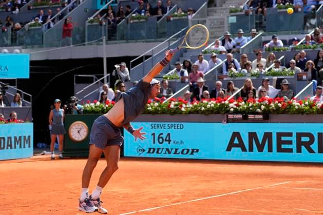 April 30, 2024, Madrid, Madrid, SPAIN: Jan-Lennard Struff of Germany in action against Carlos Alcaraz of Spain during the Mutua Madrid Open 2024, ATP, Tennis Herren Masters 1000 and WTA, Tennis Damen 1000, tournament celebrated at Caja Magica on April 30, 2024 in Madrid, Spain. Madrid SPAIN - ZUMAa181 20240430_zaa_a181_143 Copyright: xOscarxJ.xBarrosox