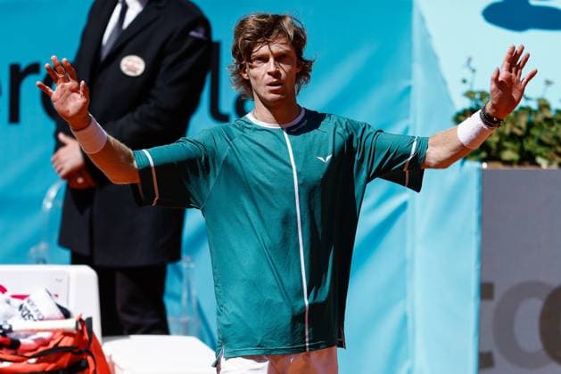 Sport Bilder des Tages April 30, 2024, Madrid, Madrid, SPAIN: Andrey Rublev of Russia celebrates after winning against Tallon Griekspoor of Netherlands during the Masters 1000 and WTA, Tennis Damen 1000, tournament celebrated at Caja Magica on April 30, 2024 in Madrid, Spain. Madrid SPAIN - ZUMAa181 20240430_zaa_a181_161 Copyright: xIrinaxR.xHipolitox
